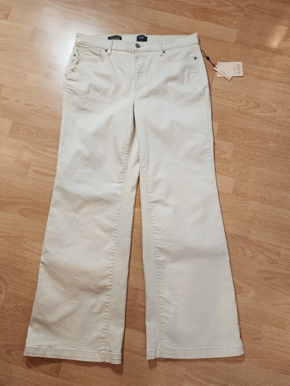 NWT NYDJ Teresa Wide Leg Jeans Cream Off White Women's Size 14 Stretch Denim